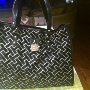 TOMMY HILFIGER SATCHEL POCKETBOOK